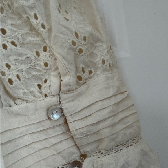 Love The Label Chic White Lace Blouse - Picture 10 of 10